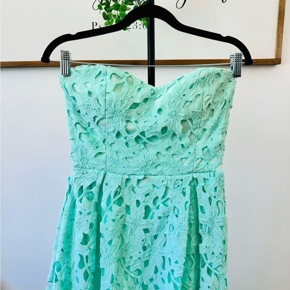 Alya Francesca’s Harpeth Mint Teal Seafoam Midi Guipure Floral Embroidered Dress - Picture 13 of 14